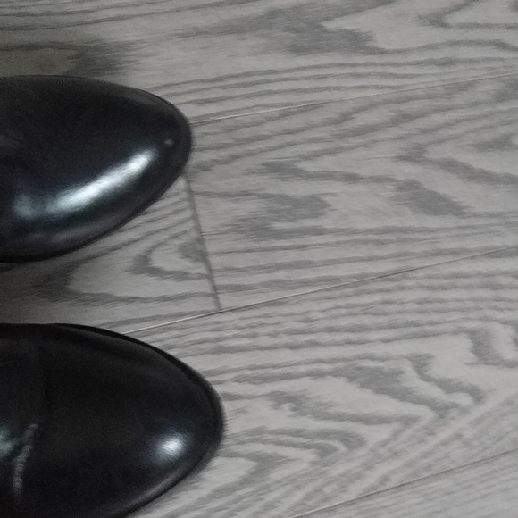 Genuine leather shoes boots by le Chateau - Picture 8 of 12